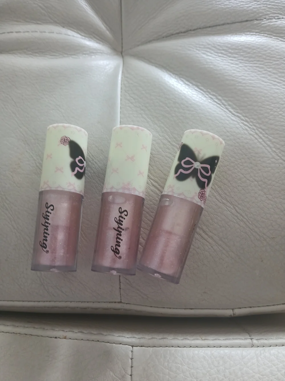 Pink Shimmer Lip Gloss – Soft Rose Sheen